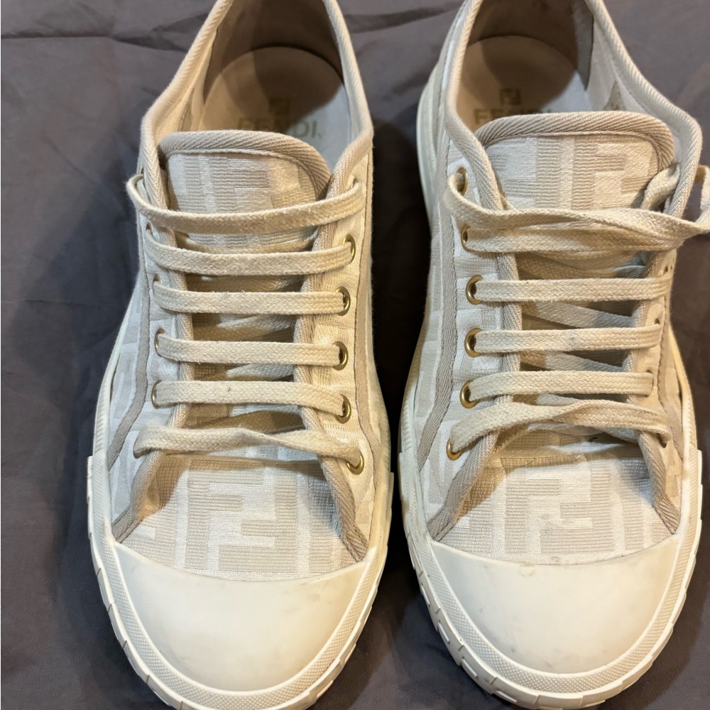 Fendi Domino sneakers size 9